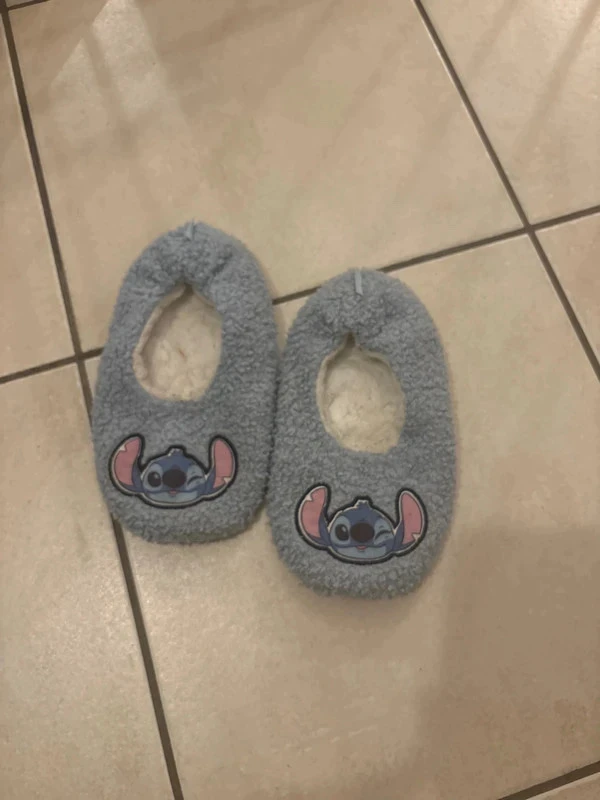 Chaussons Stitch pointure 30/31